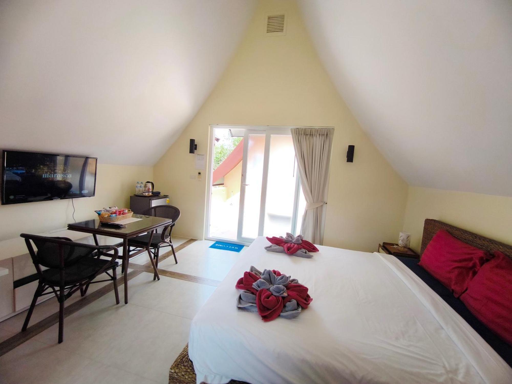 Blue Haven Bay Villa 21D And Resort Apartments チャン島 エクステリア 写真