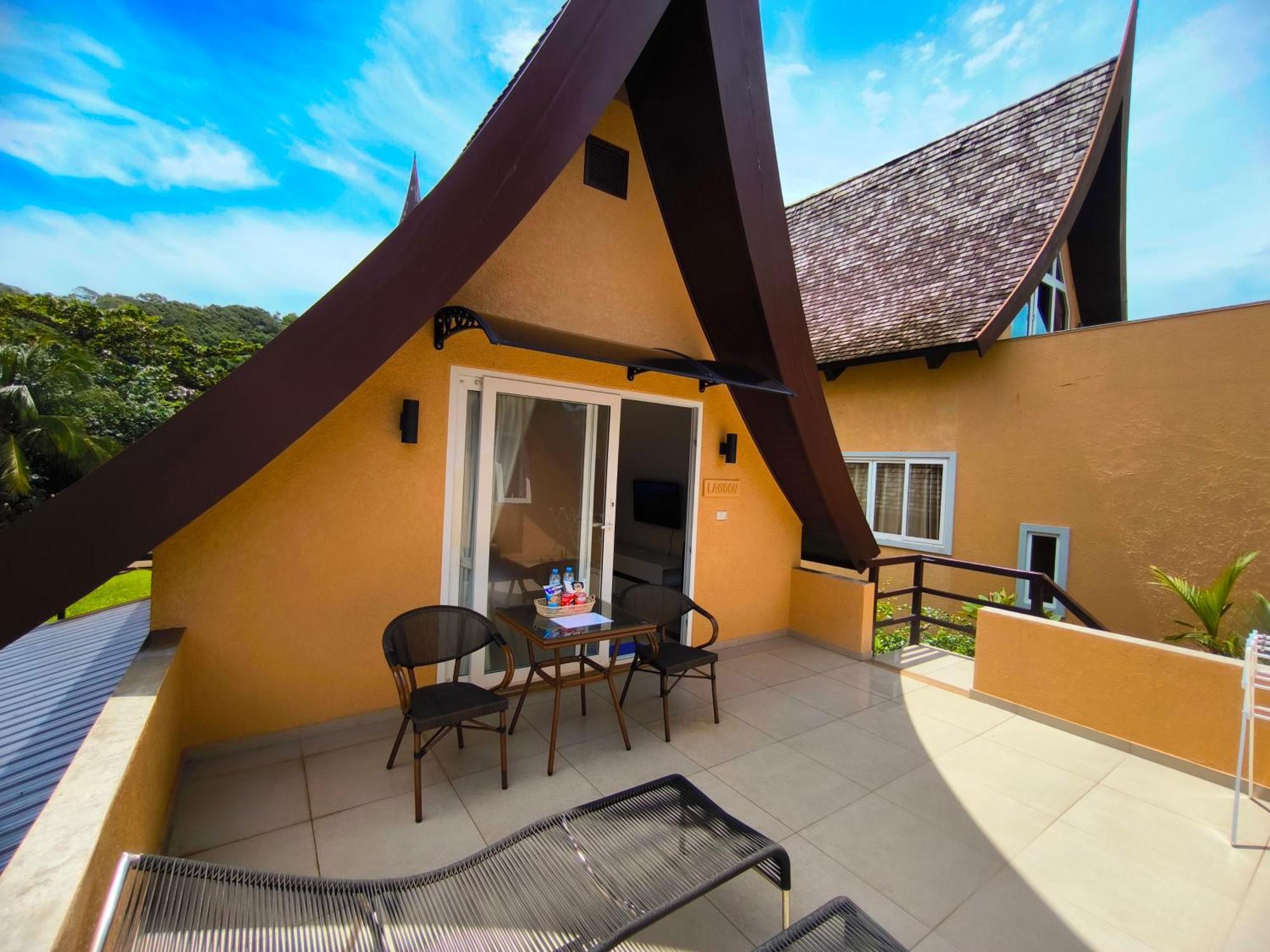 Blue Haven Bay Villa 21D And Resort Apartments チャン島 エクステリア 写真