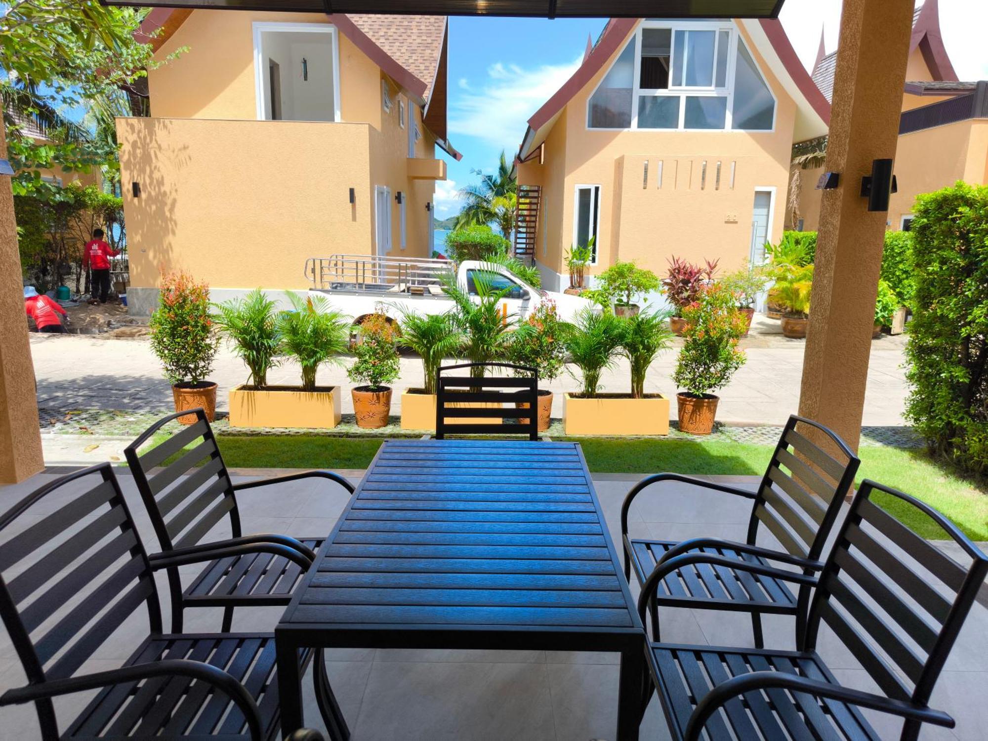 Blue Haven Bay Villa 21D And Resort Apartments チャン島 エクステリア 写真